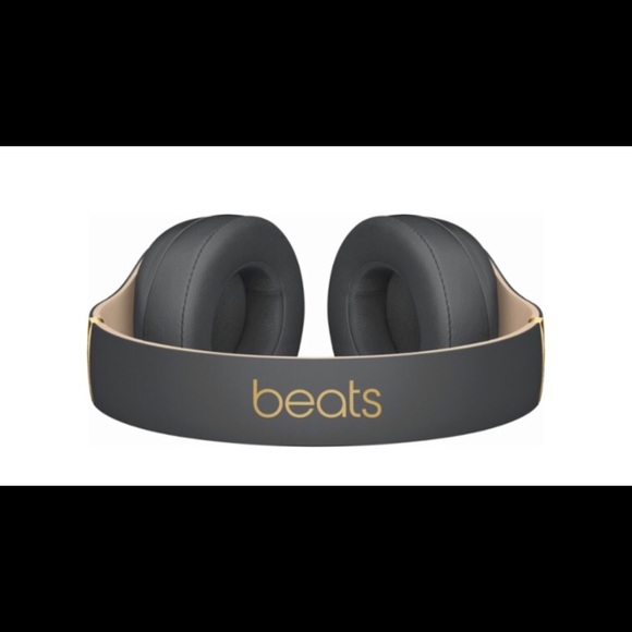 Beats Studio3 Wireless Headphones - Shadow Gray - Picture 3 of 4